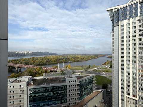 квартира за адресою Дніпровська набережна вул., 1-А