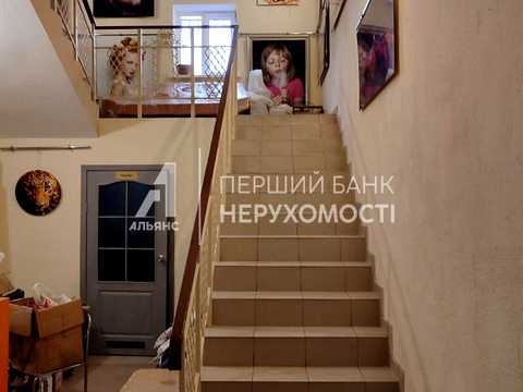 комерційна за адресою Оборонная, 54
