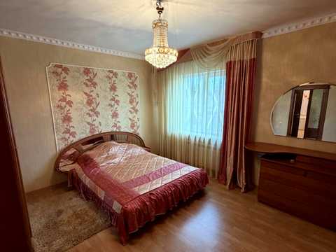 будинок за адресою Академіка Корольова вул.