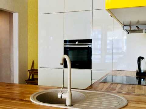 квартира за адресою Зарічна вул., 1-Б