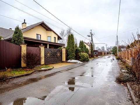 дом по адресу Лесі Українки вулиця, 1
