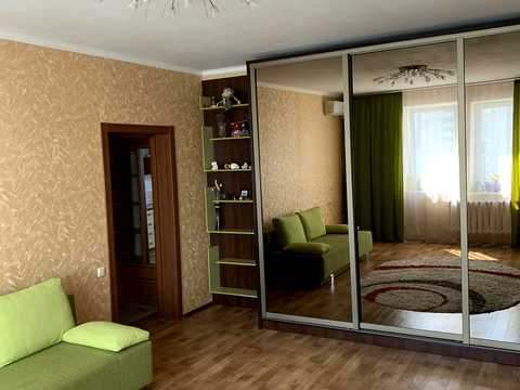 квартира по адресу Миколы Бажана просп., 12