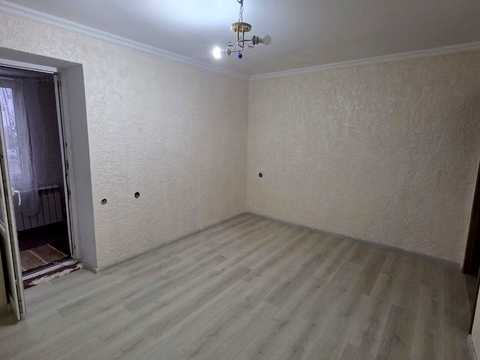 квартира за адресою Середньофонтанська вул., 12а