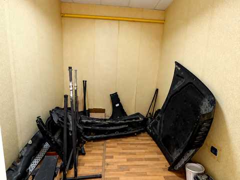 комерційна за адресою Гостиннодвірська вул., 37Б