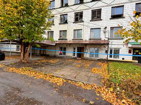 комерційна за адресою Гостиннодвірська вул., 37Б