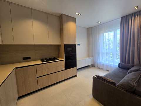 квартира за адресою Метрологічна вул., 107