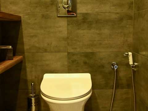 квартира за адресою Літературна вул., 8