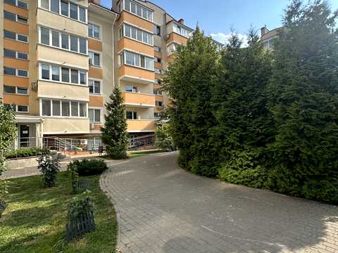 квартира за адресою Богдана Хмельницького вул., 9-В
