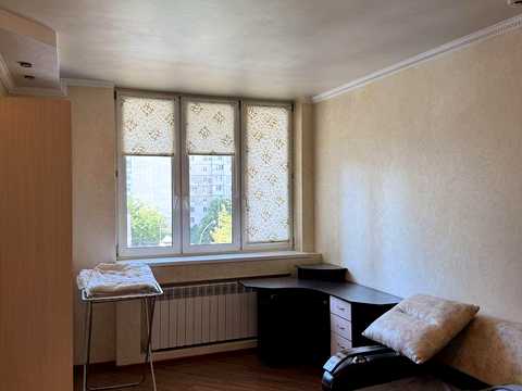 квартира за адресою Срібнокільська вул., 1