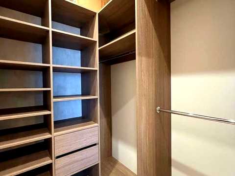 квартира за адресою Салютна вул., 2к6
