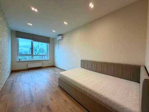 квартира за адресою Салютна вул., 2к6