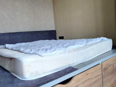 квартира по адресу Елены Телиги ул., 25