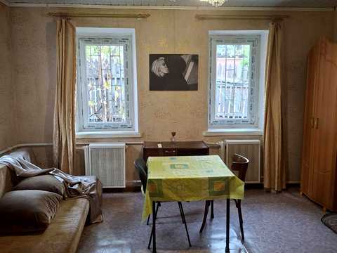 дом по адресу Николая Гнатюка ул. (Ласточкіна)