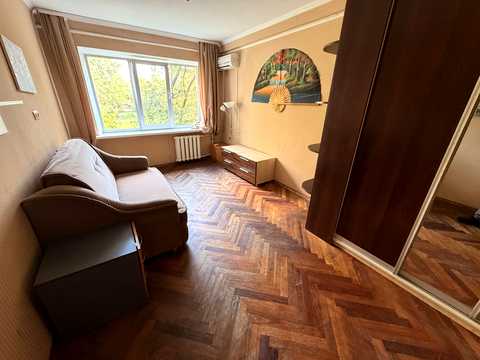 квартира за адресою Празька вул., 27