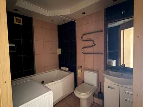 квартира по адресу Леси Украинки бульв., 5