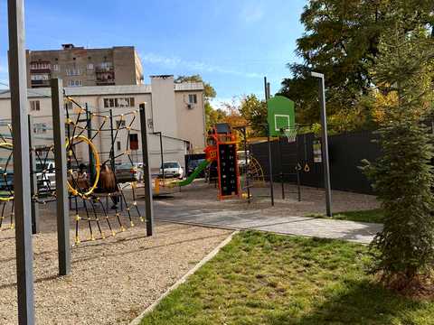 квартира за адресою Богдана Хмельницького вул., (Будинок 3)