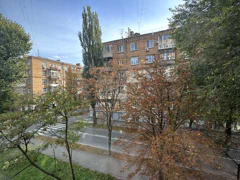 квартира за адресою Депутатська вул., 6