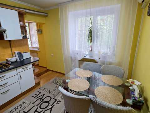 квартира за адресою Миколаїв, Севастопольська вул., 49