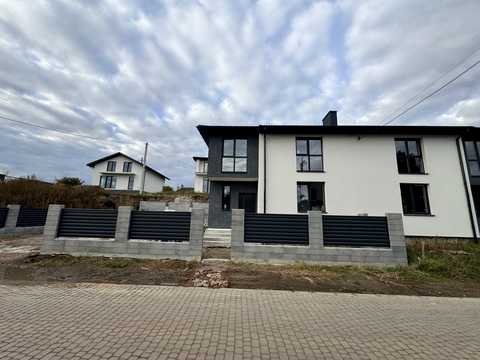 будинок за адресою Озерна вул., 10А