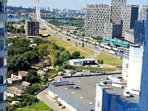 квартира за адресою Дніпровська набережна вул., 26-А