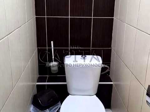 комерційна за адресою Юрія Іллєнка вул. (Мельникова), 5