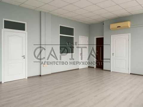 комерційна за адресою Ушинського вул., 1