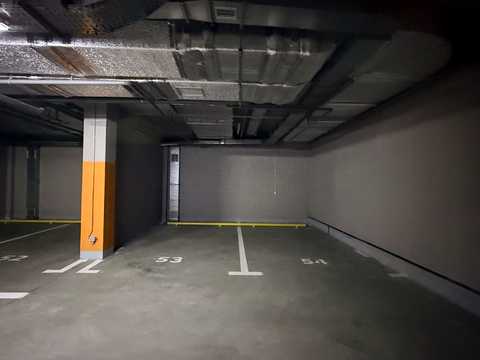 паркомісце за адресою Київ, Живописна вул., 3
