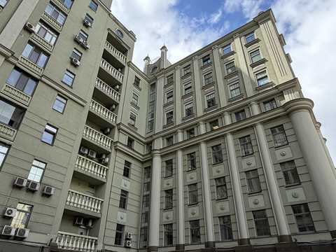 паркоместо по адресу Олеся Гончара ул., 35