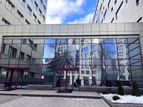 комерційна за адресою Володимирська вул., 101