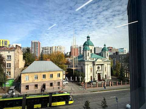 комерційна за адресою Тараса Шевченка вул., 31-Б