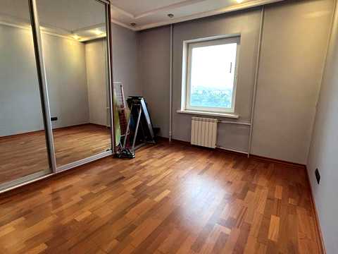 квартира за адресою Йорданська вул. (Лайоша Гавро), 1-А