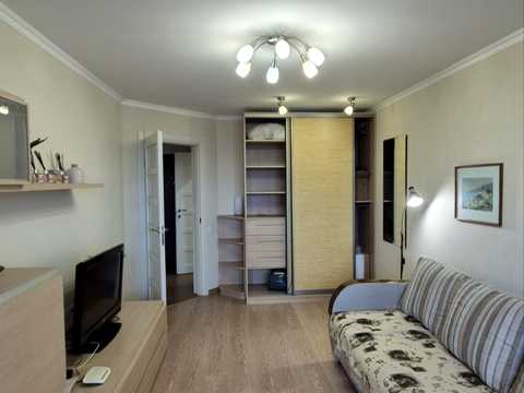 квартира за адресою Київ, Стадіонна вул., 6-А