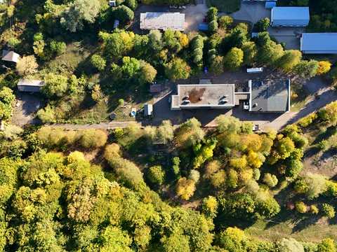 комерційна за адресою Барвінкова, 25