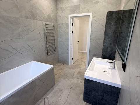 будинок за адресою Успішна, 47/1