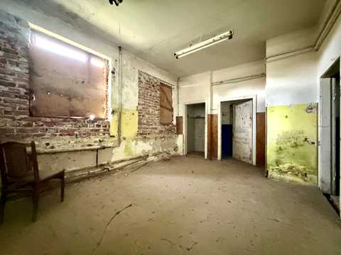 комерційна за адресою Івана Богуна вул., 49