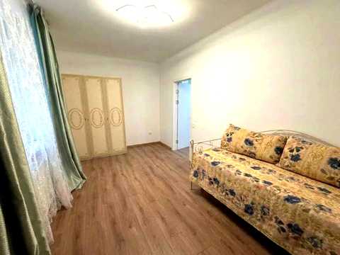 квартира за адресою Київ, Різницька вул., 6