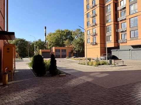 квартира за адресою Євгена Чикаленка вул. (Аржанова), 3