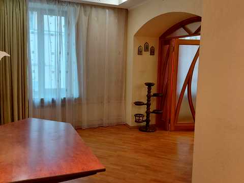 квартира за адресою Харків, Чернишевська вул., 1