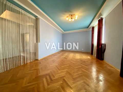 квартира за адресою Автозаводська вул., 99/4