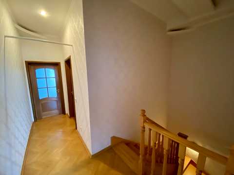 квартира за адресою Автозаводська вул., 99/4
