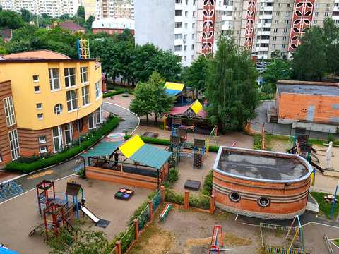 квартира за адресою Осіння вул., 33