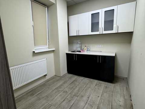 комерційна за адресою Ямська вул., 35/34