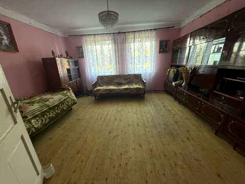 будинок за адресою Головна, 111