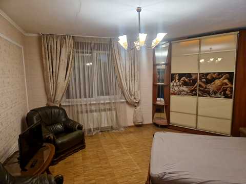 квартира за адресою Бориспільська вул., 6