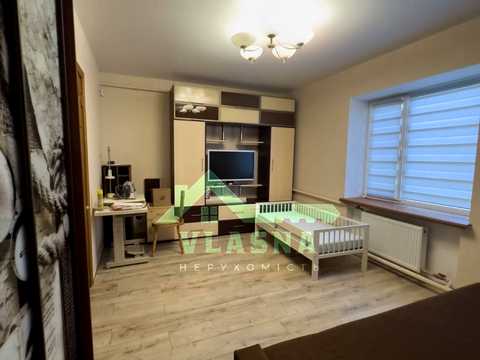 будинок за адресою с. Дачне, Лазурна вул., 4