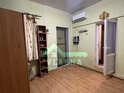 будинок за адресою с. Дачне, Лазурна вул., 4