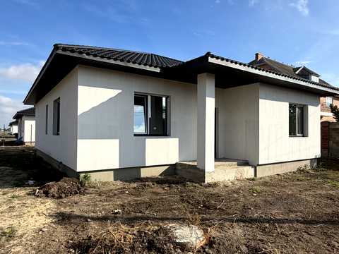 будинок за адресою Центральна