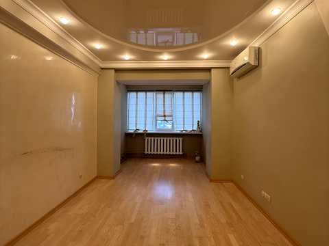 квартира за адресою Паркова вул., 45