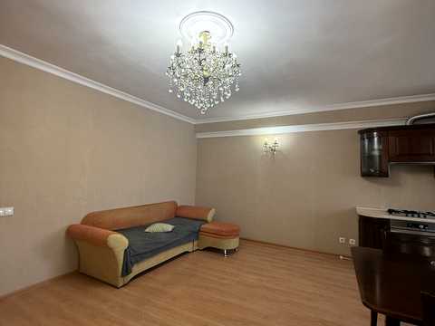 квартира за адресою Паркова вул., 45