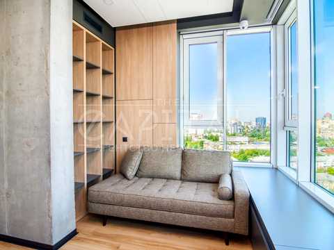 комерційна за адресою Джона Маккейна вул. (Івана Кудрі), 26
